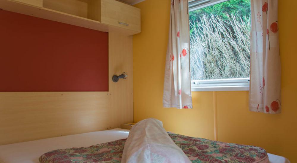 Room 1 bed 140